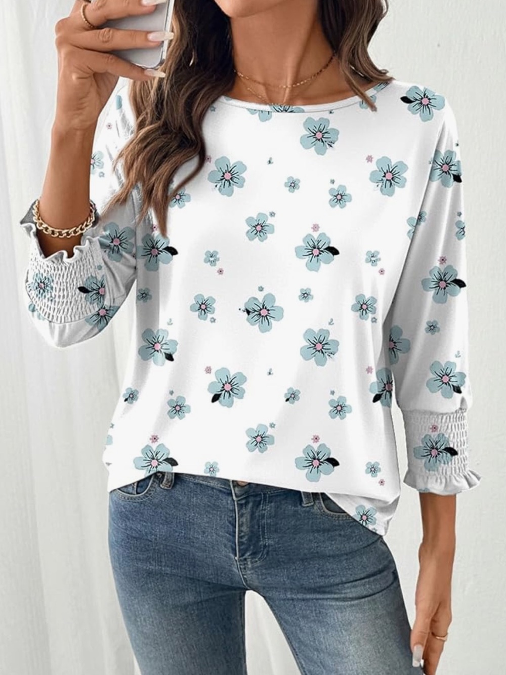 Womenβs White Floral Smocked Sleeve Top